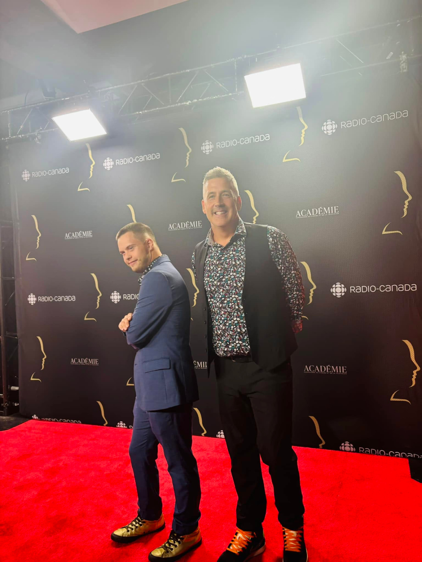 Lucas and Éli Laliberté on the red carpet at the Prix Gémeaux